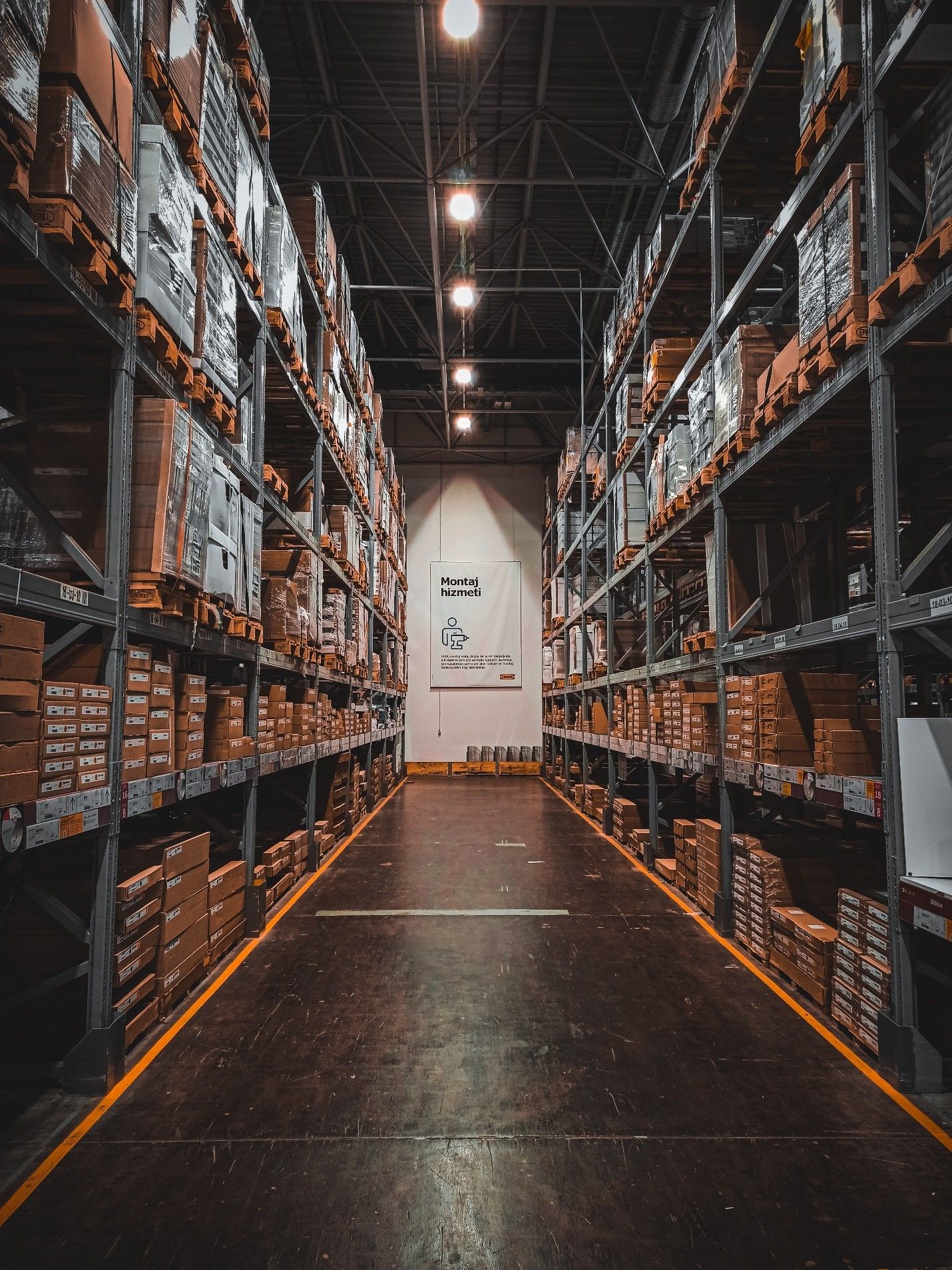 Image of a warehouse store.